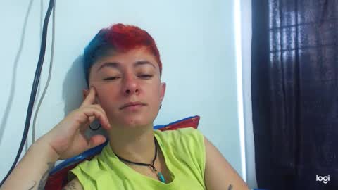 Snapshot of tomboyblue chatting on 12-24-24, 01:17 Blue online show from 12-24-24, 01:17