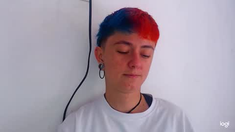 Snapshot of tomboyblue chatting on 12-28-24, 05:25 Blue online show from 12-28-24, 05:25