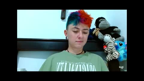 Snapshot of tomboyblue chatting on 02-09-25, 03:11 Blue online show from 02-09-25, 03:11