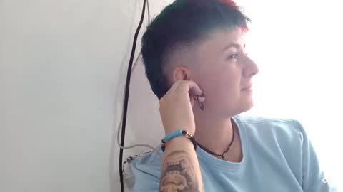Snapshot of tomboyblue chatting on 02-23-25, 07:17 Blue online show from 02-23-25, 07:17