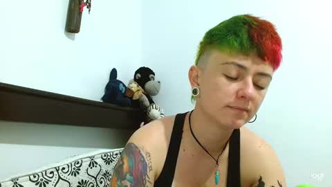 Snapshot of tomboyblue chatting on 03-12-25, 10:28 Blue online show from 03-12-25, 10:28