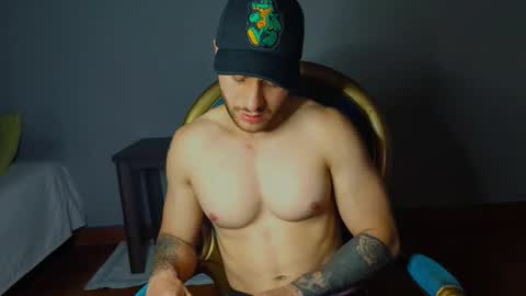 tomDavisXl online show from 10-23-25, 01:05