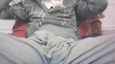 Snapshot of tommaso9046 chatting on 03-01-25, 06:00 tommaso9046 online show from 03-01-25, 06:00