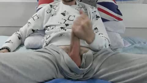 Snapshot of tommaso9046 chatting on 10-31-25, 05:25 tommaso9046 online show from 10-31-25, 05:25