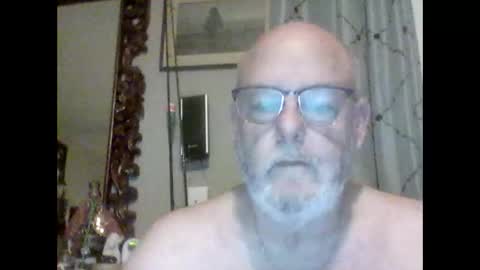 Snapshot of tommierose chatting on 10-22-25, 10:37 Tommie online show from 10-22-25, 10:37