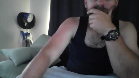 Snapshot of tommy5173 chatting on 12-19-24, 06:01 tommy5173 online show from 12-19-24, 06:01