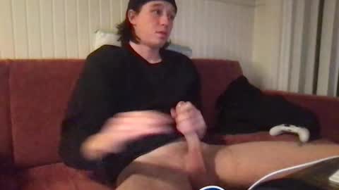 Snapshot of tommy8hardcock chatting on 12-15-25, 02:05 tommy8hardcock online show from 12-15-25, 02:05