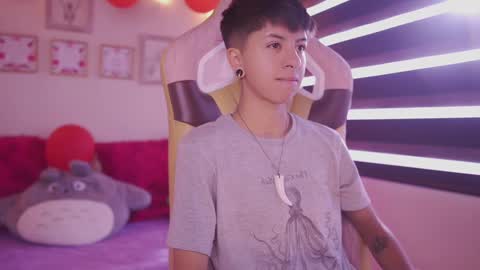 Blue  online show from 02-21-25, 12:28