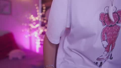 Blue  online show from 03-03-25, 06:22