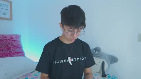 Blue  online show from 10-21-25, 02:29