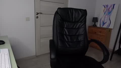 Snapshot of tommy_burnzzz chatting on 12-30-24, 07:37 tommy burnzzz online show from 12-30-24, 07:37