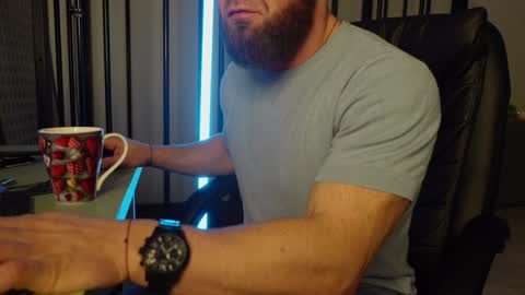 Snapshot of tommy_burnzzz chatting on 01-19-25, 02:36 tommy burnzzz online show from 01-19-25, 02:36