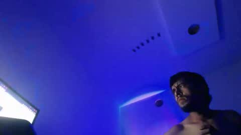   Thomas    online show from 01-23-25, 03:05