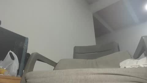   Thomas    online show from 11-17-25, 03:01