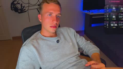 Snapshot of tommy_cumfinger chatting on 12-13-24, 09:57 Tommy online show from 12-13-24, 09:57