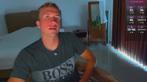 Snapshot of tommy_cumfinger chatting on 01-28-25, 07:00 Tommy online show from 01-28-25, 07:00