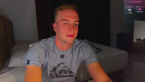 Snapshot of tommy_cumfinger chatting on 03-11-25, 10:29 Tommy online show from 03-11-25, 10:29