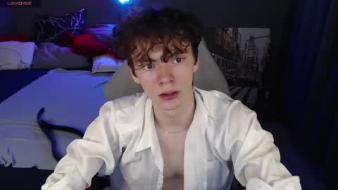 Snapshot of tommy_jamm chatting on 01-31-25, 01:12 Tommy online show from 01-31-25, 01:12