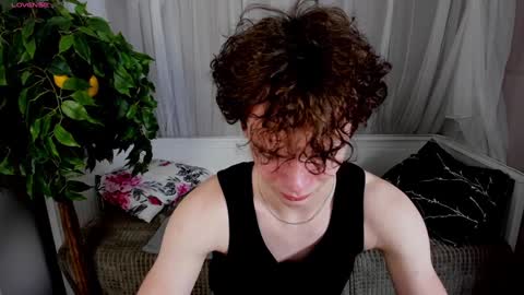Snapshot of tommy_jamm chatting on 02-04-25, 03:26 Tommy online show from 02-04-25, 03:26