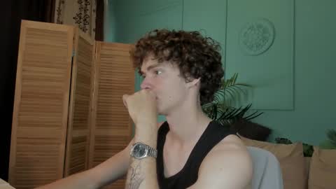 Snapshot of tommy_jamm chatting on 09-13-25, 07:08 Tommy online show from 09-13-25, 07:08