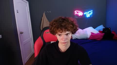 Snapshot of tommy_jamm chatting on 09-18-25, 10:06 Tommy online show from 09-18-25, 10:06