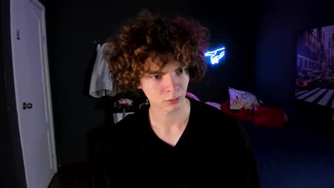 Tommy online show from 12-05-25, 02:25