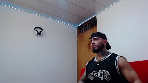 Steven online show from 02-08-25, 12:39