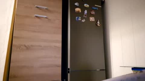 Tommy online show from 09-27-25, 04:56