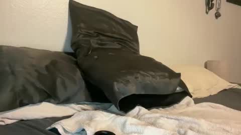 tommygunzsolo online show from 12-14-24, 03:47