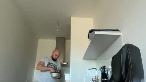 Thomas Fit online show from 10-19-25, 08:59