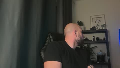 Thomas Fit online show from 11-26-25, 09:38