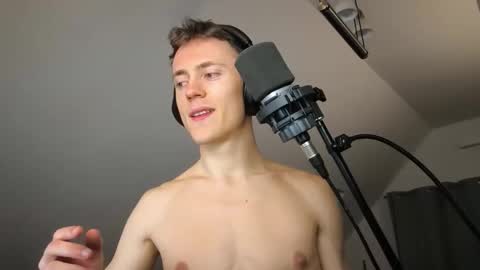 tomtimon11 online show from 11-02-25, 04:20