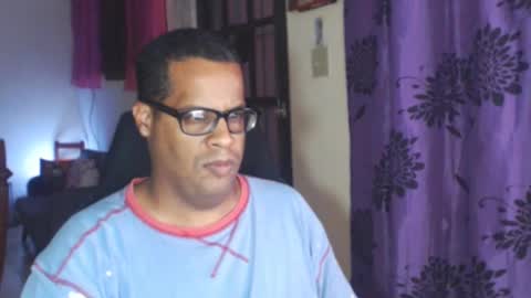 Snapshot of toni2814 chatting on 12-27-24, 02:14 Antonio online show from 12-27-24, 02:14