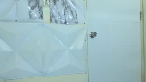 Snapshot of toni2814 chatting on 01-06-25, 12:35 Antonio online show from 01-06-25, 12:35