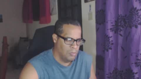 Snapshot of toni2814 chatting on 01-22-25, 02:15 Antonio online show from 01-22-25, 02:15