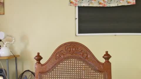 Snapshot of toni2814 chatting on 01-27-25, 12:58 Antonio online show from 01-27-25, 12:58