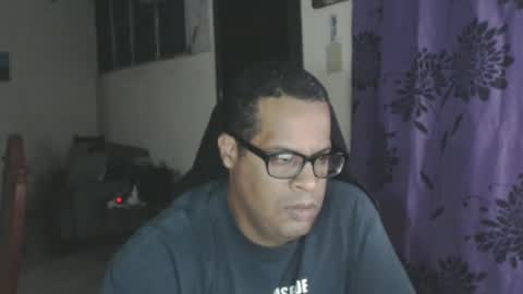 Snapshot of toni2814 chatting on 02-04-25, 02:07 Antonio online show from 02-04-25, 02:07