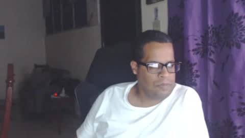 Snapshot of toni2814 chatting on 02-06-25, 02:33 Antonio online show from 02-06-25, 02:33