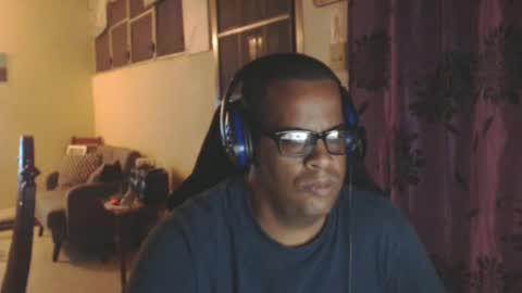 Snapshot of toni2814 chatting on 02-17-25, 02:09 Antonio online show from 02-17-25, 02:09