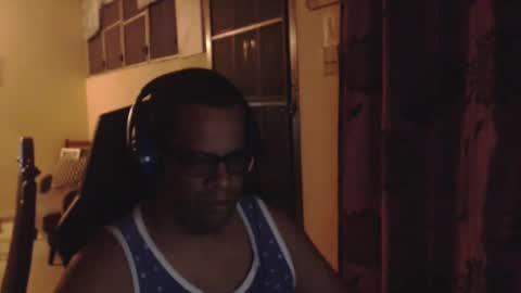 Snapshot of toni2814 chatting on 02-22-25, 02:50 Antonio online show from 02-22-25, 02:50