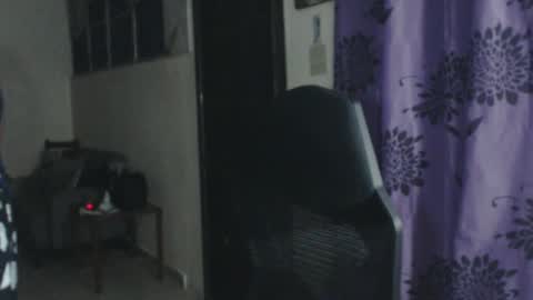 Snapshot of toni2814 chatting on 03-04-25, 02:06 Antonio online show from 03-04-25, 02:06