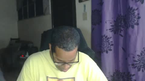 Snapshot of toni2814 chatting on 03-05-25, 02:14 Antonio online show from 03-05-25, 02:14