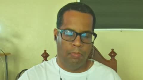 Snapshot of toni2814 chatting on 03-08-25, 12:30 Antonio online show from 03-08-25, 12:30
