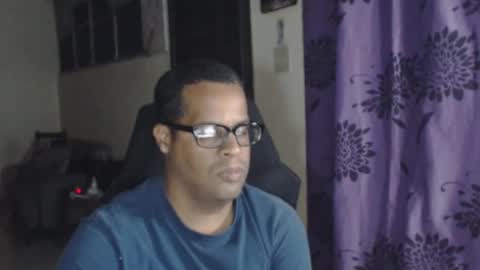 Snapshot of toni2814 chatting on 03-11-25, 02:32 Antonio online show from 03-11-25, 02:32
