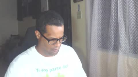 Snapshot of toni2814 chatting on 09-13-25, 02:11 Antonio online show from 09-13-25, 02:11