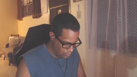 Snapshot of toni2814 chatting on 09-15-25, 01:38 Antonio online show from 09-15-25, 01:38