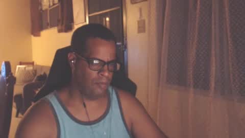 Snapshot of toni2814 chatting on 09-16-25, 01:50 Antonio online show from 09-16-25, 01:50