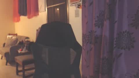 Snapshot of toni2814 chatting on 10-12-25, 02:21 Antonio online show from 10-12-25, 02:21