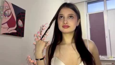 Snapshot of tonimechling chatting on 02-05-26, 10:42 Nana and Sara online show from 02-05-26, 10:42