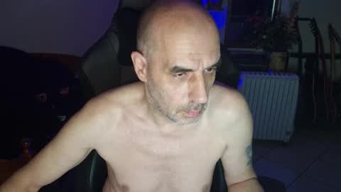 Snapshot of toninspektor chatting on 10-02-25, 06:15 toninspektor online show from 10-02-25, 06:15